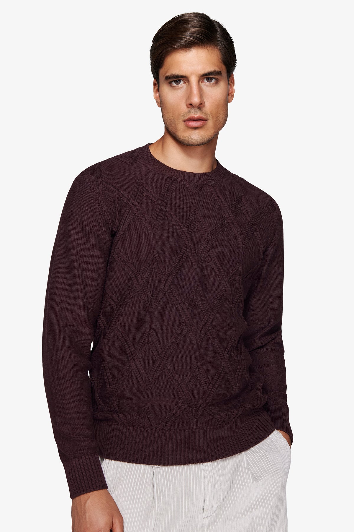 Maglia girocollo treccia piazzata bordeaux