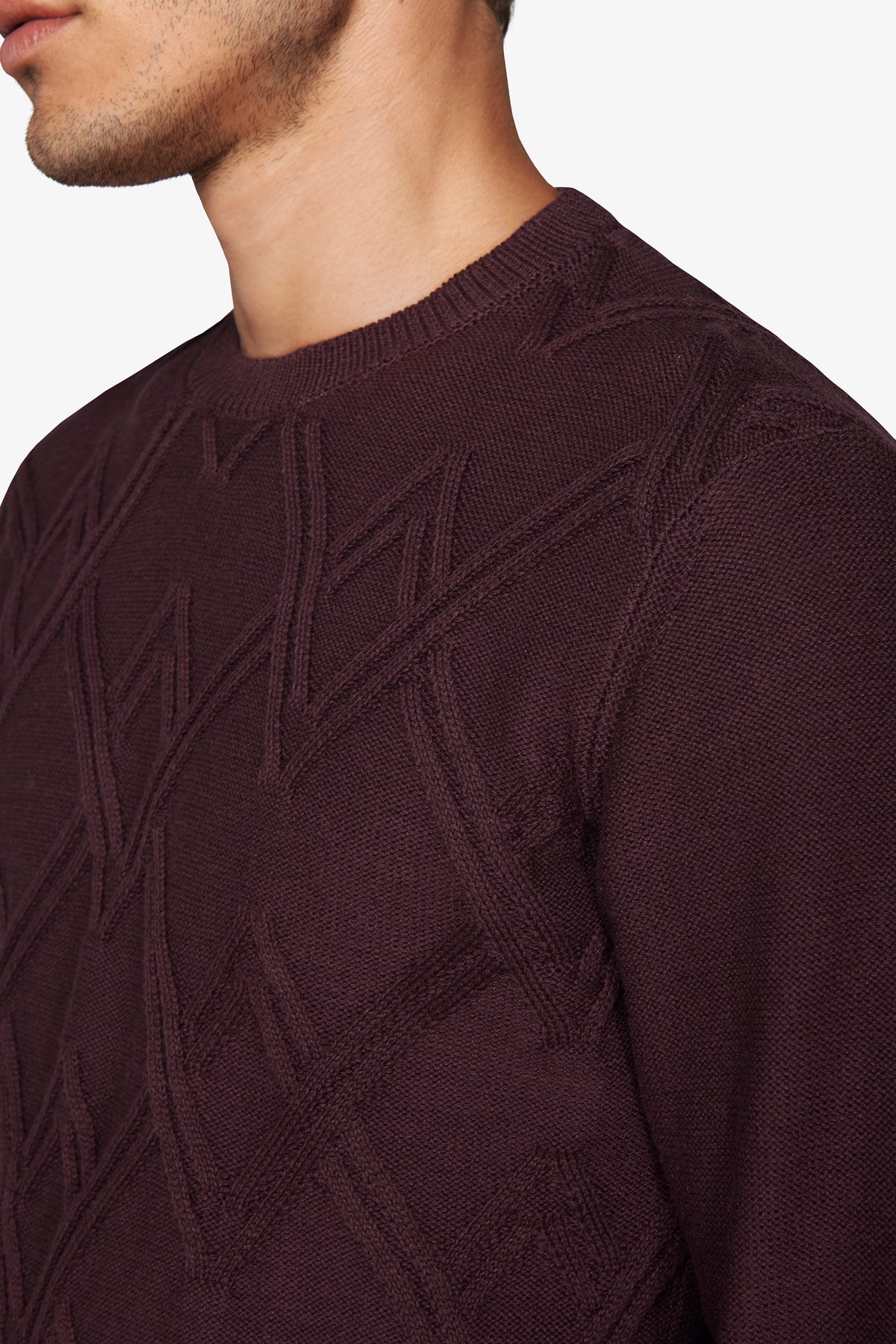 Maglia girocollo treccia piazzata bordeaux